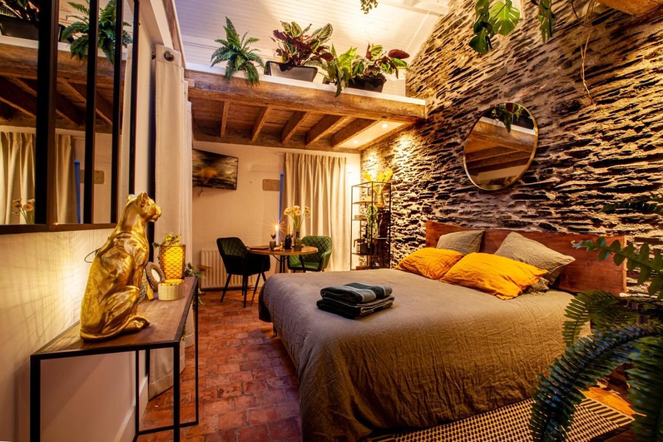 Love Room Boheme Les Petits Plaisirs Angers Exterior photo