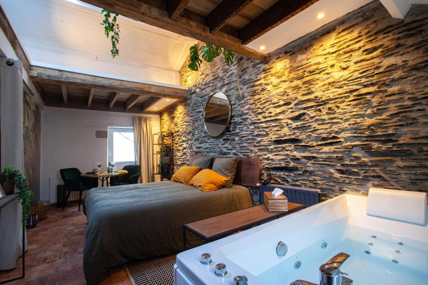 Love Room Boheme Les Petits Plaisirs Angers Exterior photo